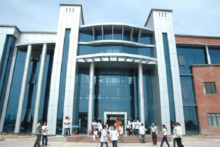 Swift Pharmacy College Patiala